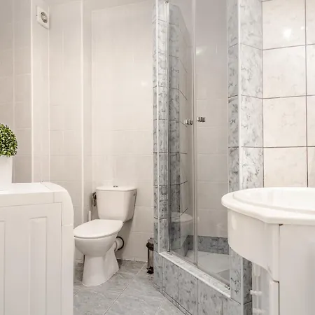 Daire Apartament Rosa W Kolobrzegu Przy Latarni