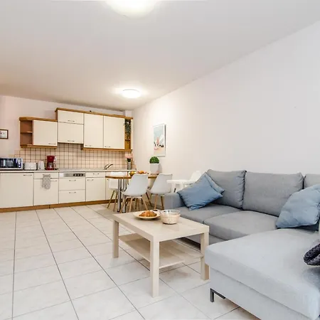 Apartament Rosa W Kolobrzegu Przy Latarni Daire Kolobrzeg